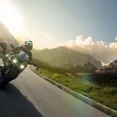 17MY Ninja 1000 Shot 14 Original pillion US  KME 2289 Dolomites